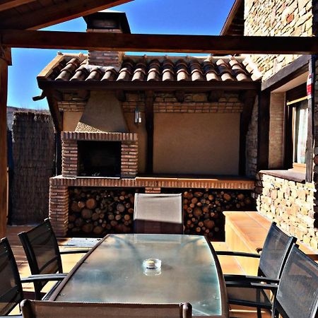 El Corral De Concejo Guest House Horcajuelo de la Sierra Екстериор снимка